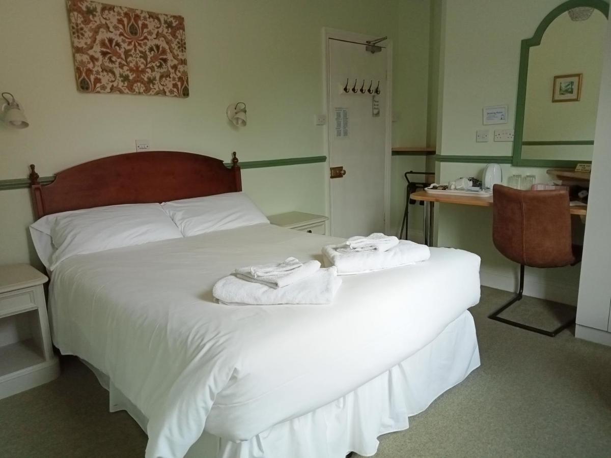 Apple Tree Bed And Breakfast Broadway  Exterior photo